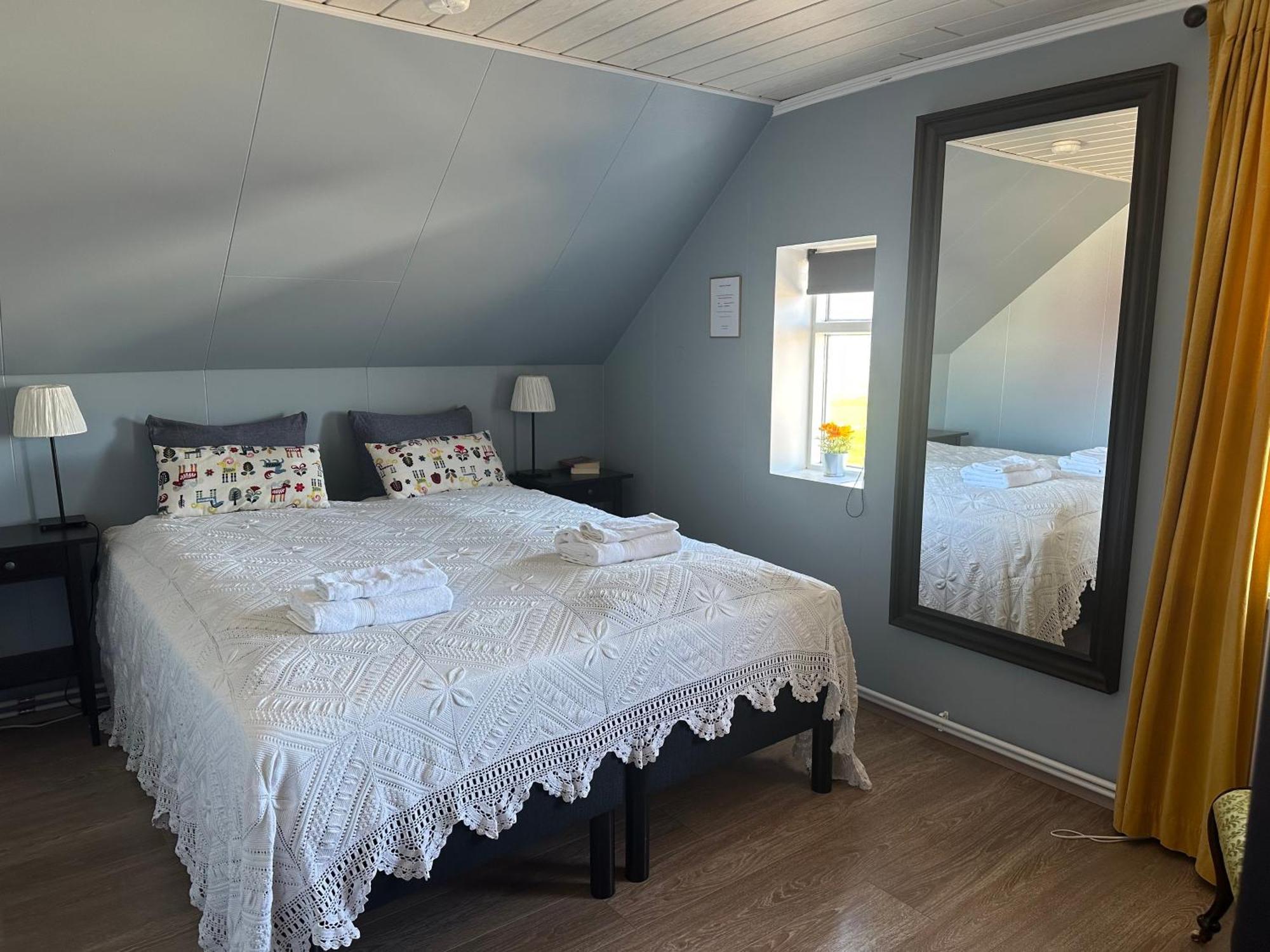 Helluland Guesthouse Saudarkrokur Buitenkant foto